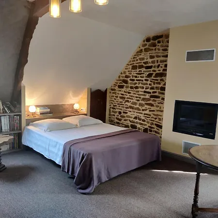 בית נופש De La Croix Du Bourg Le Mesnil-Ozenne