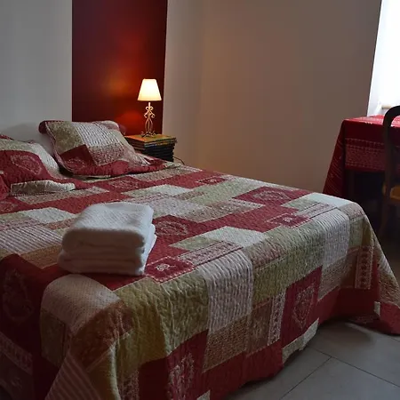 בית נופש De La Croix Du Bourg