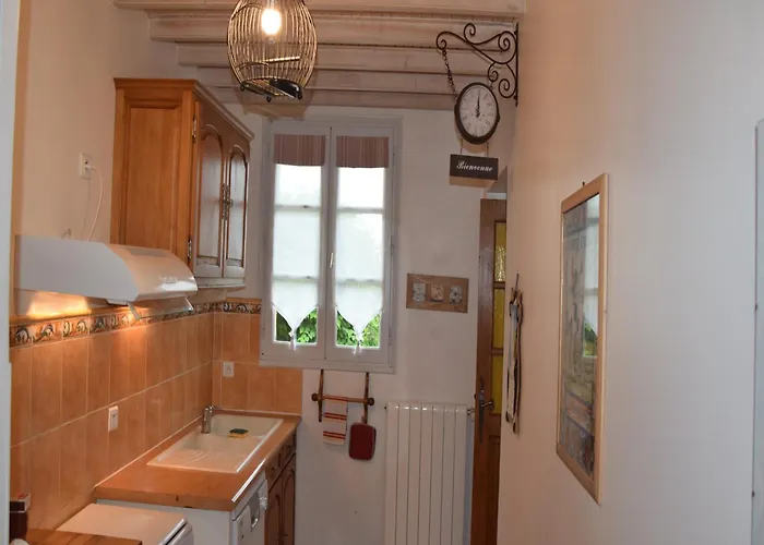 De La Croix Du Bourg