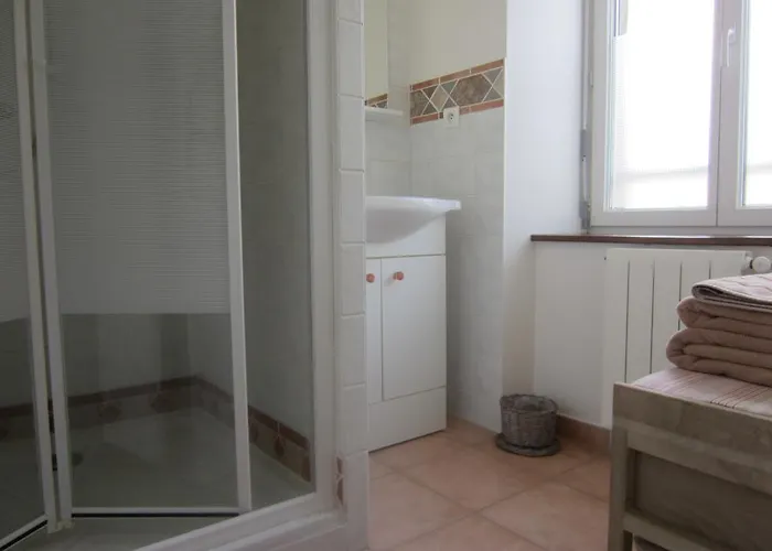 Дом отдыха De La Croix Du Bourg