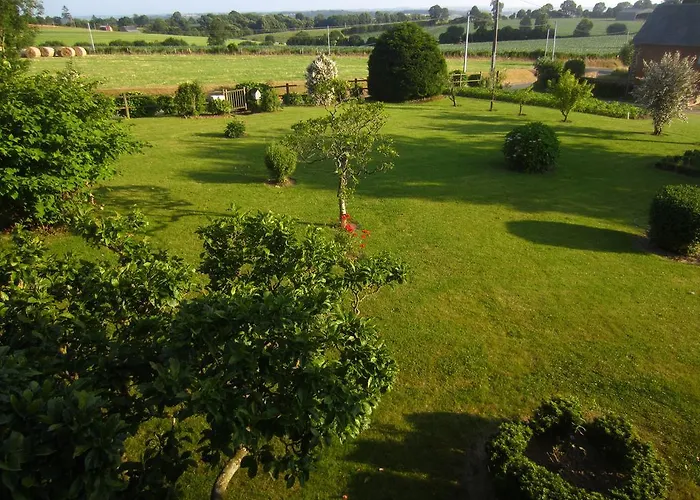 Дом отдыха De La Croix Du Bourg *